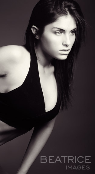 Female model photo shoot of Brittainy Taylor