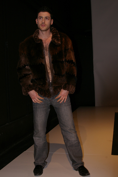 Male model photo shoot of Benny Rambo