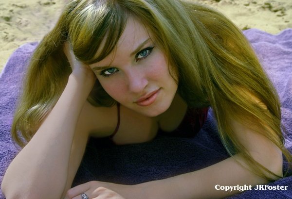Female model photo shoot of Erika Domanski