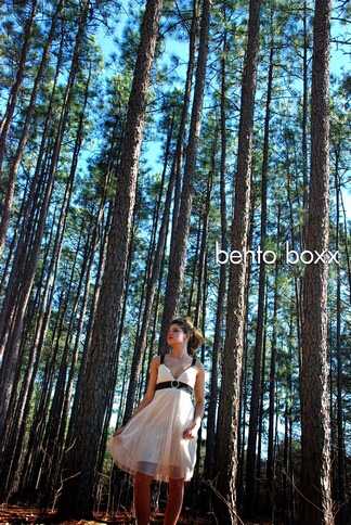 Female model photo shoot of Amy Melissa by Bento Boxx