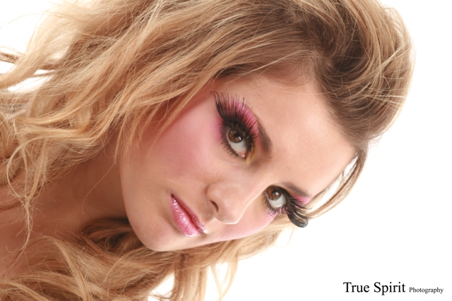 Female model photo shoot of True Spirit Photography and Zoe Leigh in Shirebrook