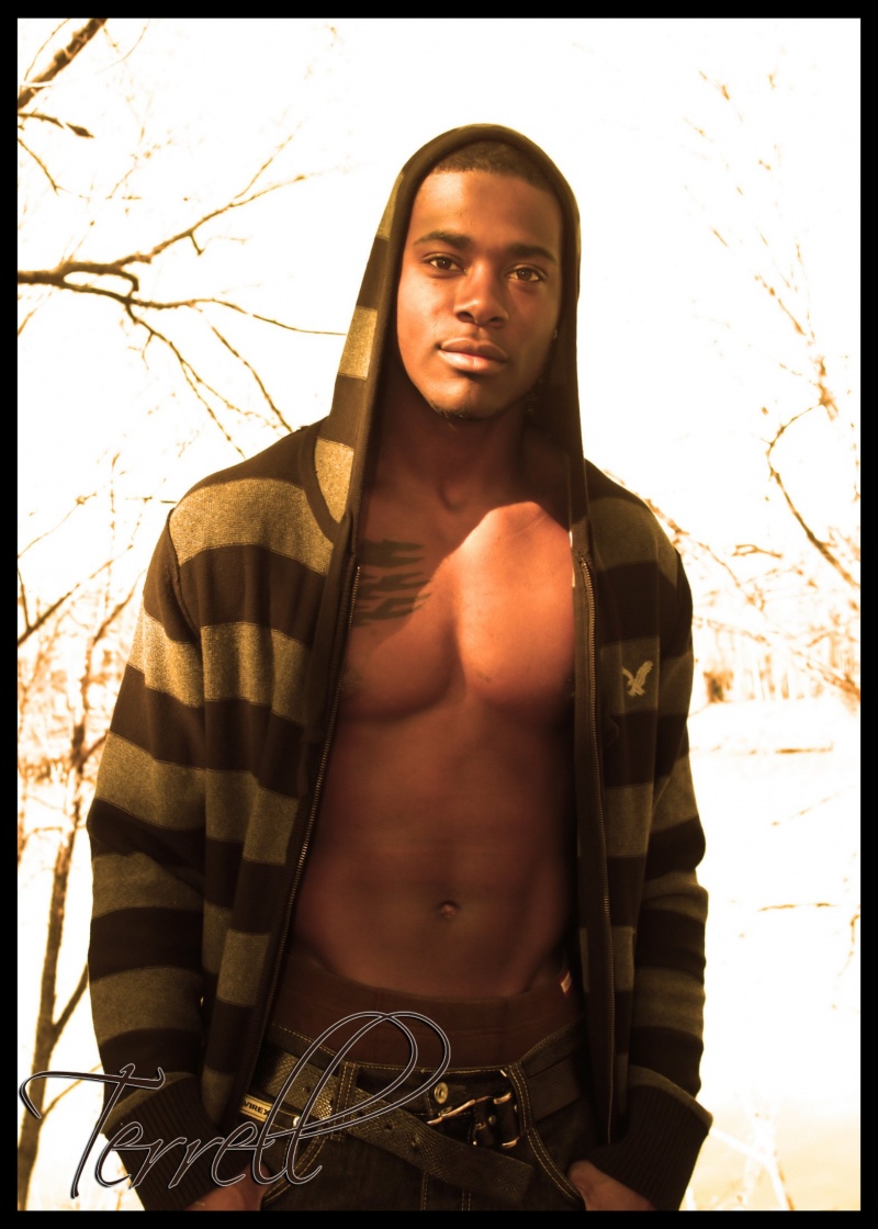 Male model photo shoot of Terrell Norfleet