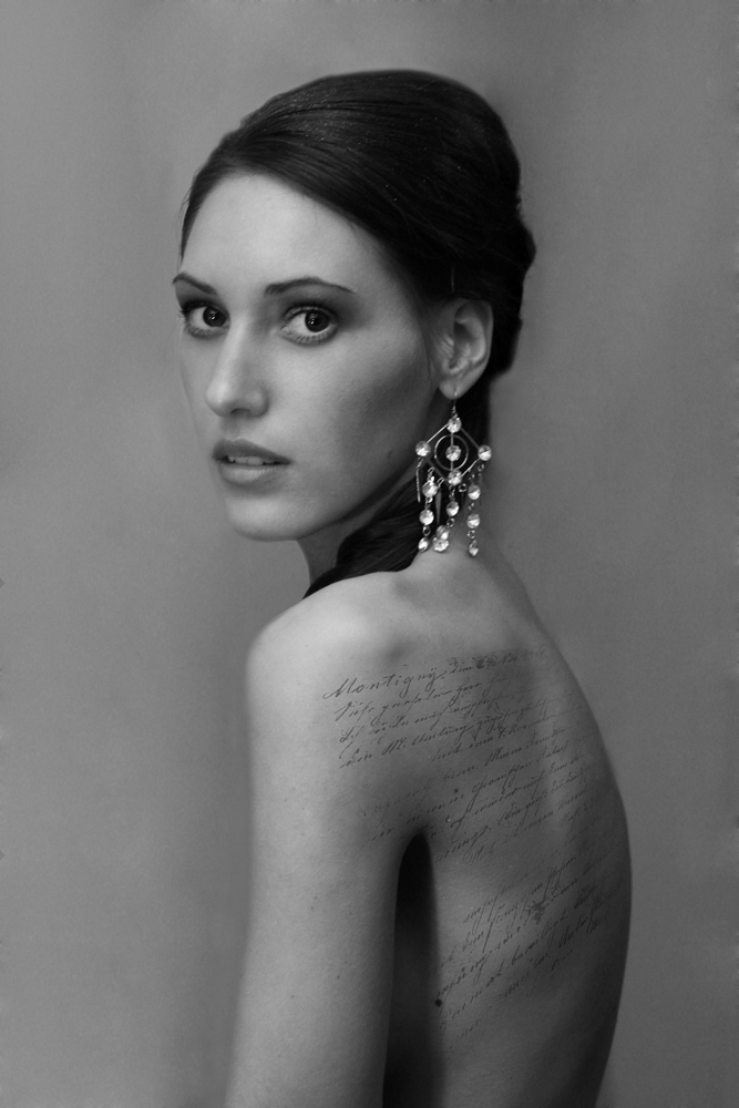 Female model photo shoot of Aina Regina