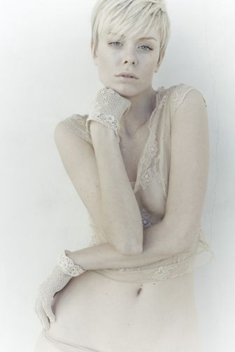 Female model photo shoot of Tara Copeland