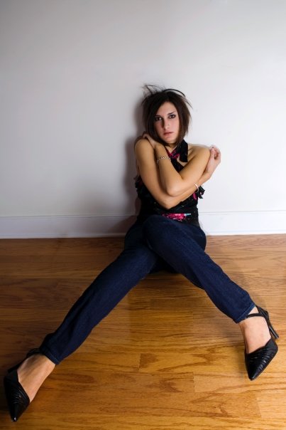 Female model photo shoot of Jenna Fried by Duaphoto