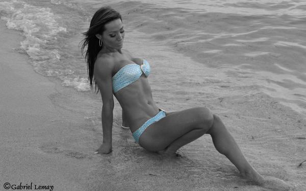 Female model photo shoot of Jina Chavis in MIAMI BEACH