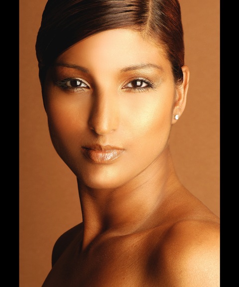Female model photo shoot of rahela k