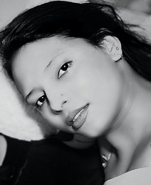 Female model photo shoot of Vijee