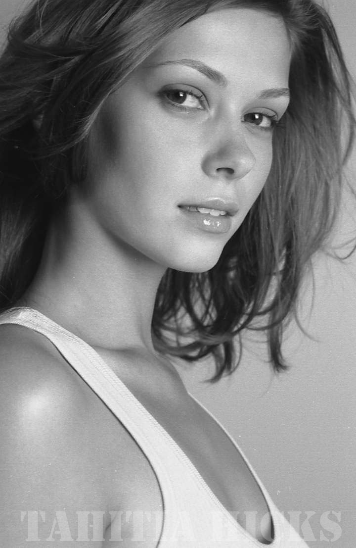 Female model photo shoot of Tahitia Hicks in Hollywood