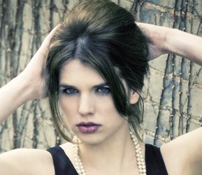 Female model photo shoot of erica mounce