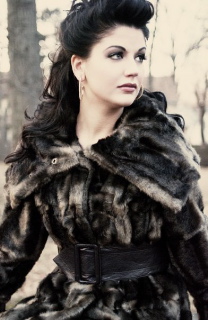 Female model photo shoot of LA Make Up and Ineska by myr