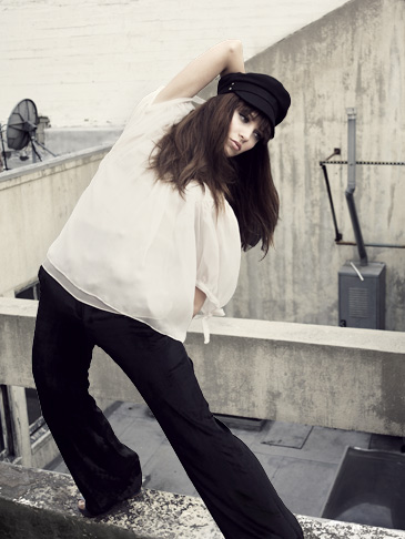 Female model photo shoot of Tara Copeland