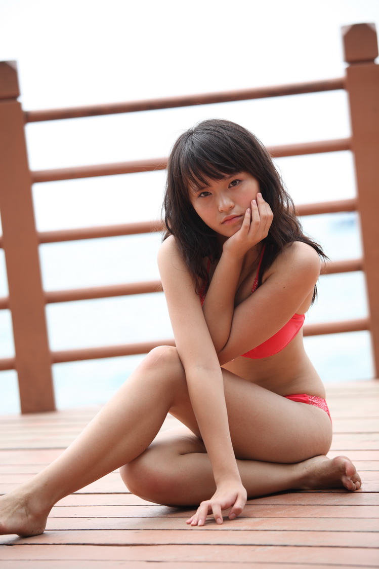 Female model photo shoot of Vanessa Tuan