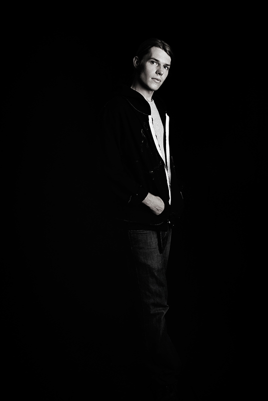 Male model photo shoot of Jonathan Seiwell
