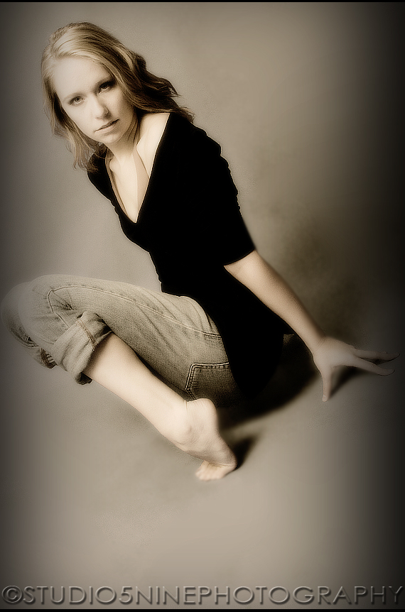 Female model photo shoot of Aimee Mae by Studio5Nine in Clovis, Ca
