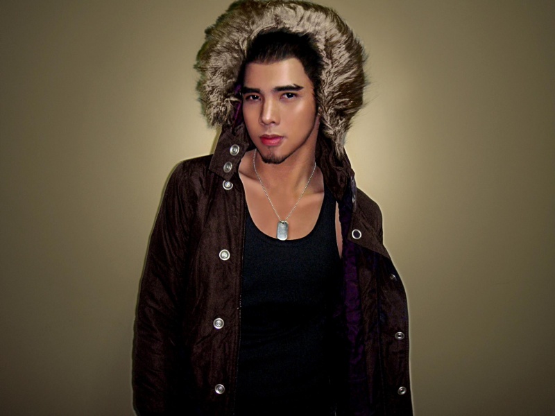 Male model photo shoot of Marcus Cruz