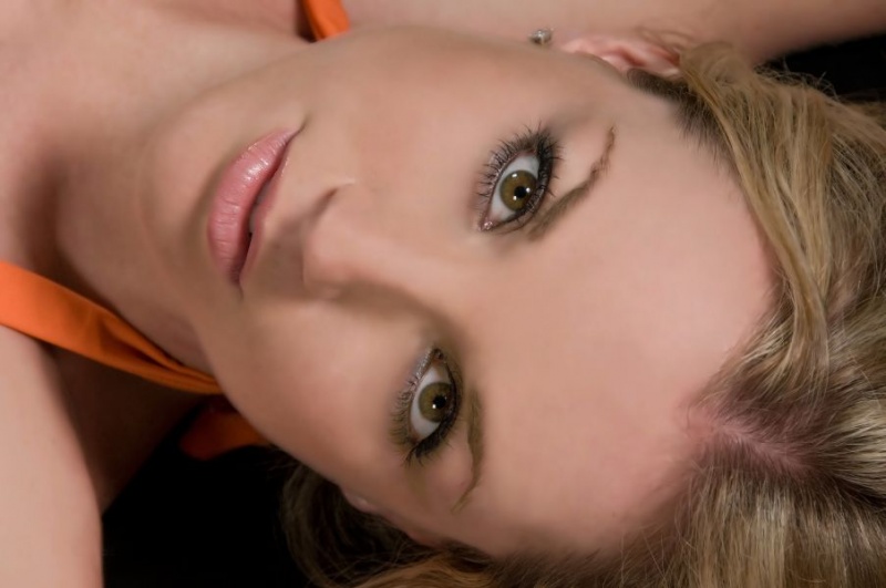 Female model photo shoot of Aligirl by Dave Lamb