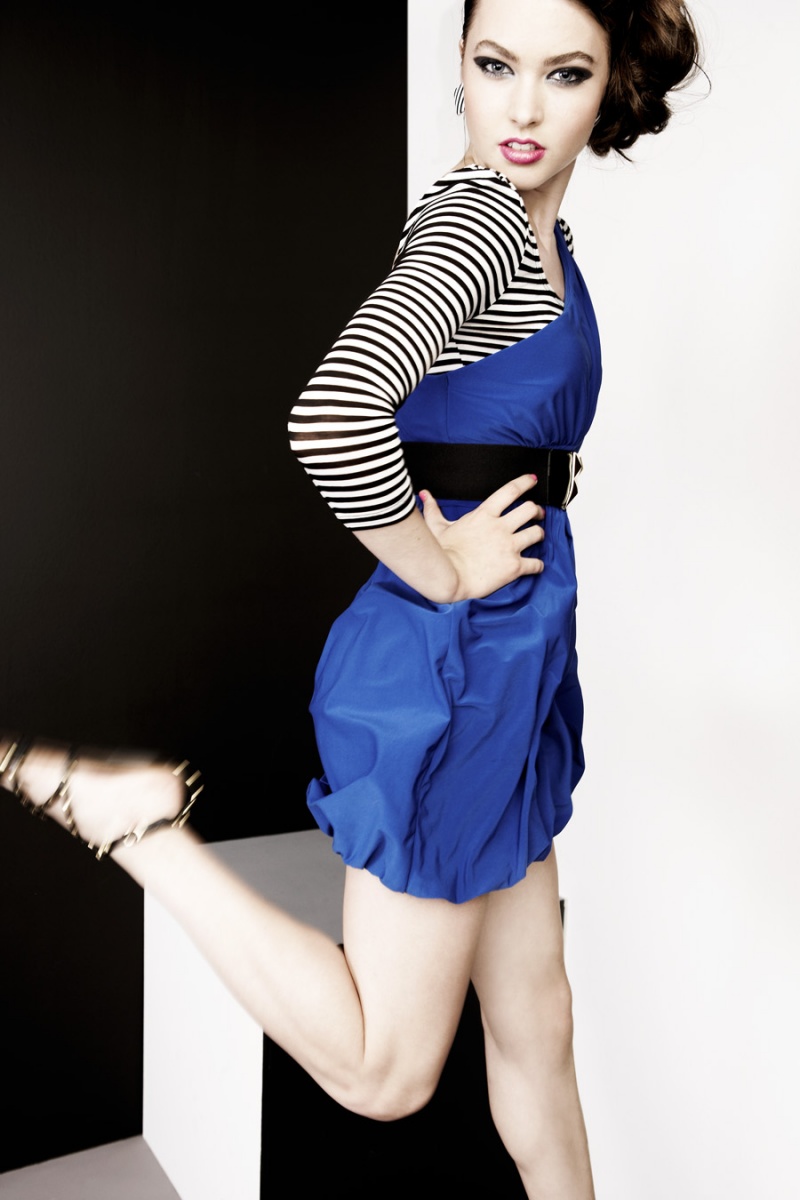 Female model photo shoot of Emily Nickrent