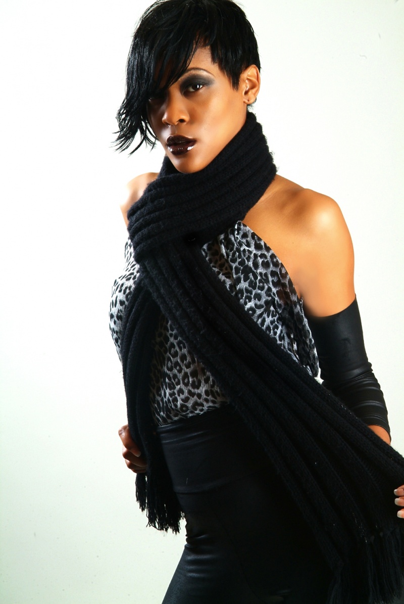 Female model photo shoot of makeupbykyra and Virtuous D by Dynamic Flair Images