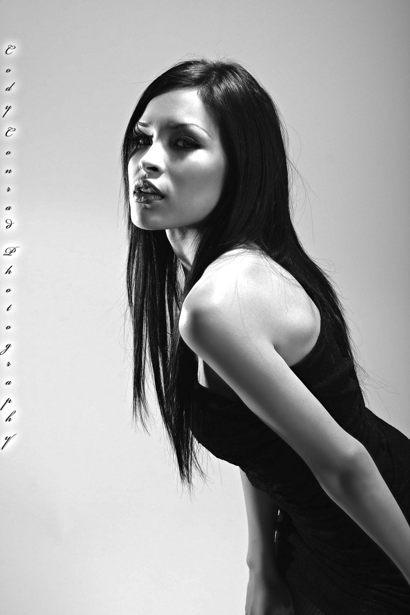 Female model photo shoot of Daniela Cesar
