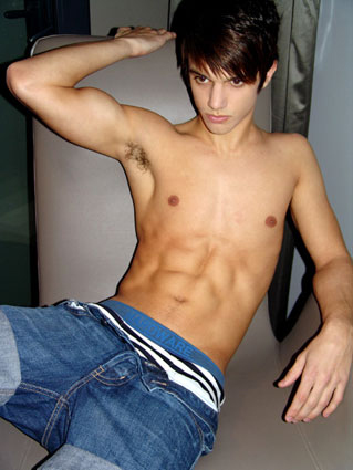 Male model photo shoot of R THANH in sydney