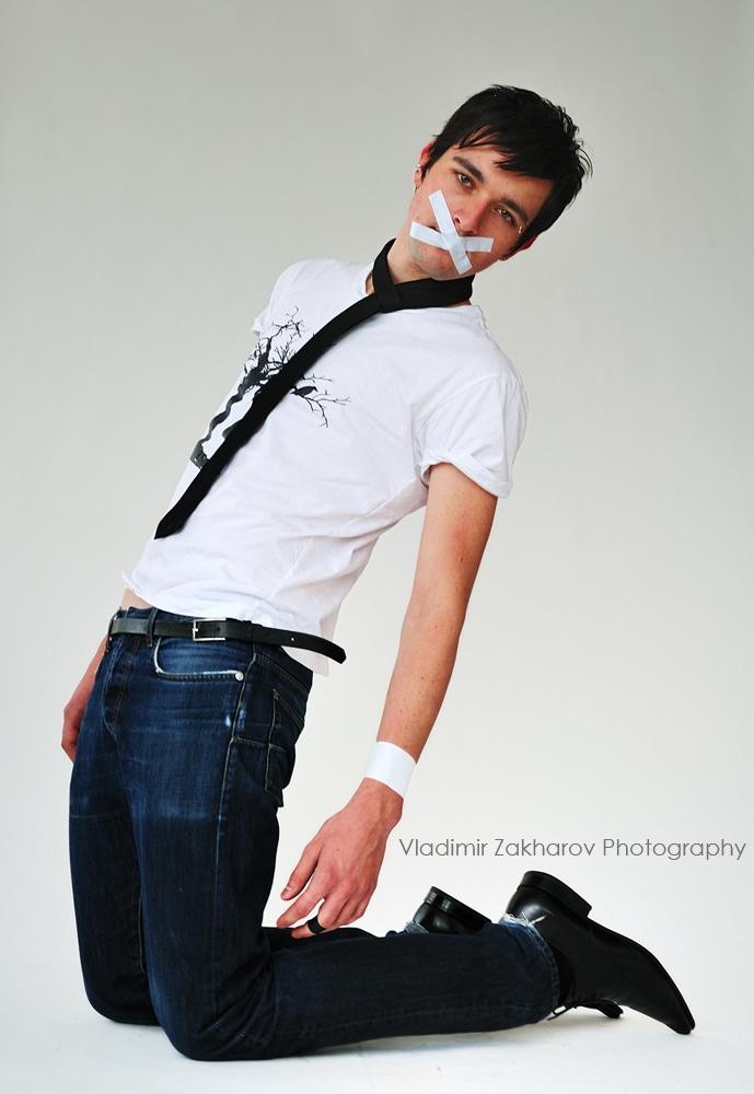 Male model photo shoot of VLADIMIR ZAKHAROV in Tokyo