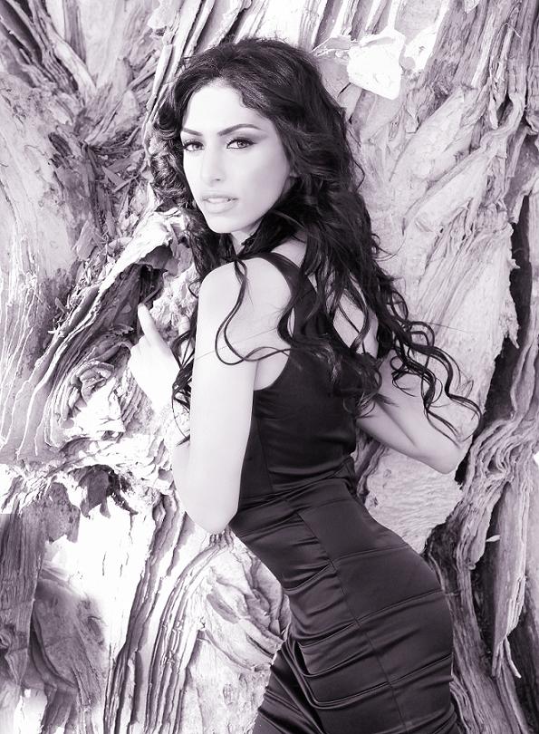 Female model photo shoot of Amanda Banoub by Joaquin P