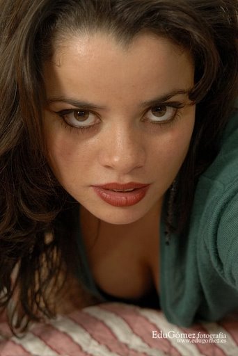 Female model photo shoot of ojosluna