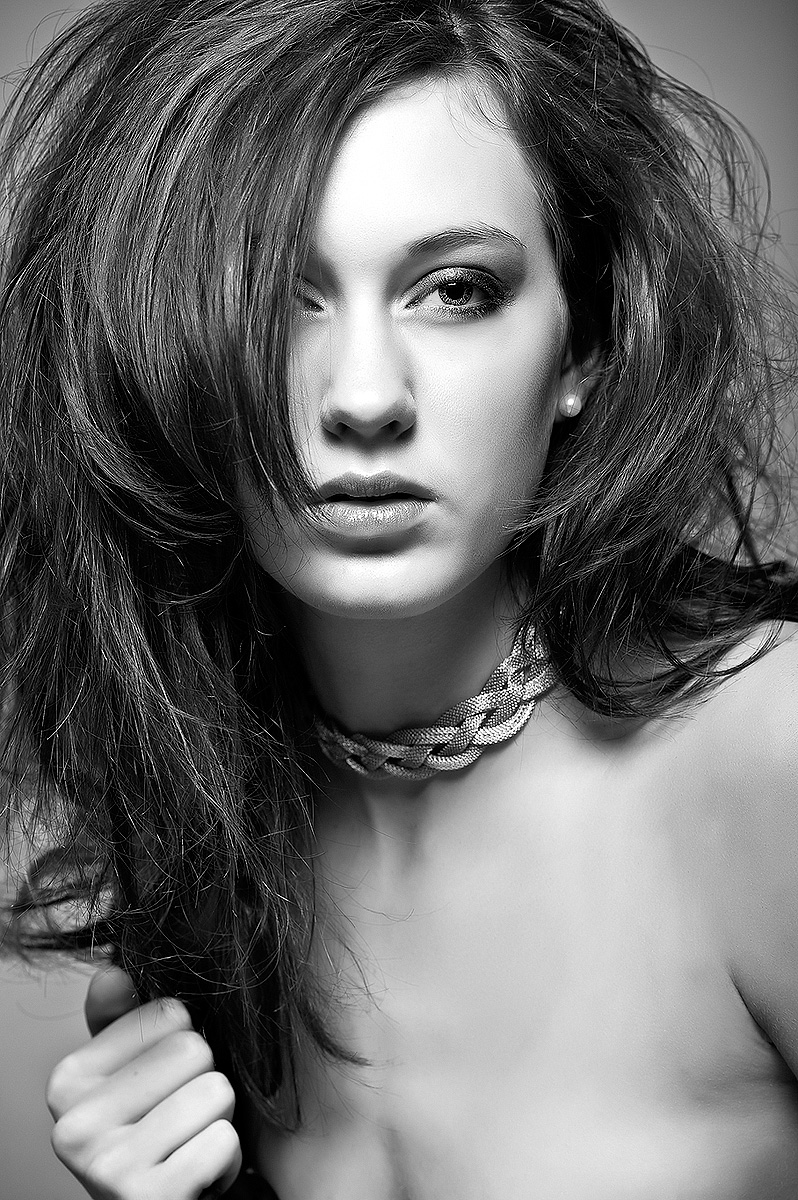 Female model photo shoot of Taylor Michel