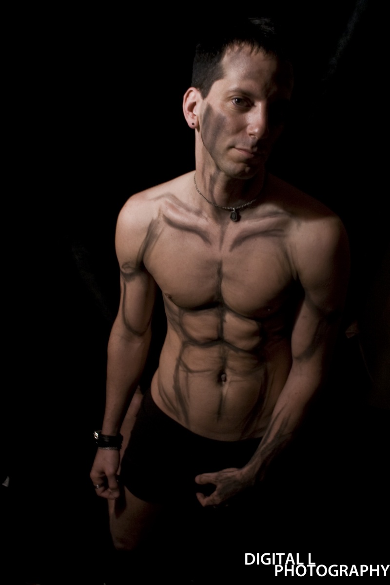 Male model photo shoot of Shawn Damian