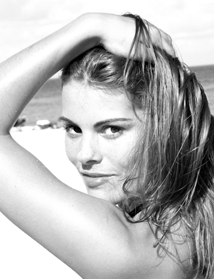 Female model photo shoot of Tanya-Marie in South Beach