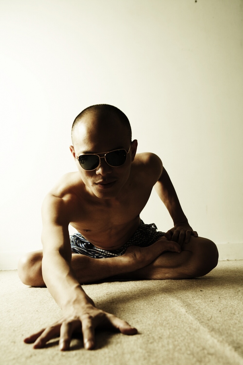 Male model photo shoot of Khiang
