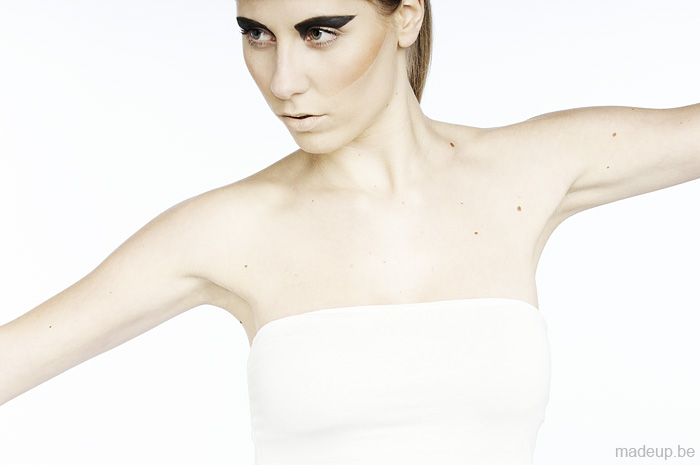 Female model photo shoot of Daphne88, makeup by Inge Van den Broeck