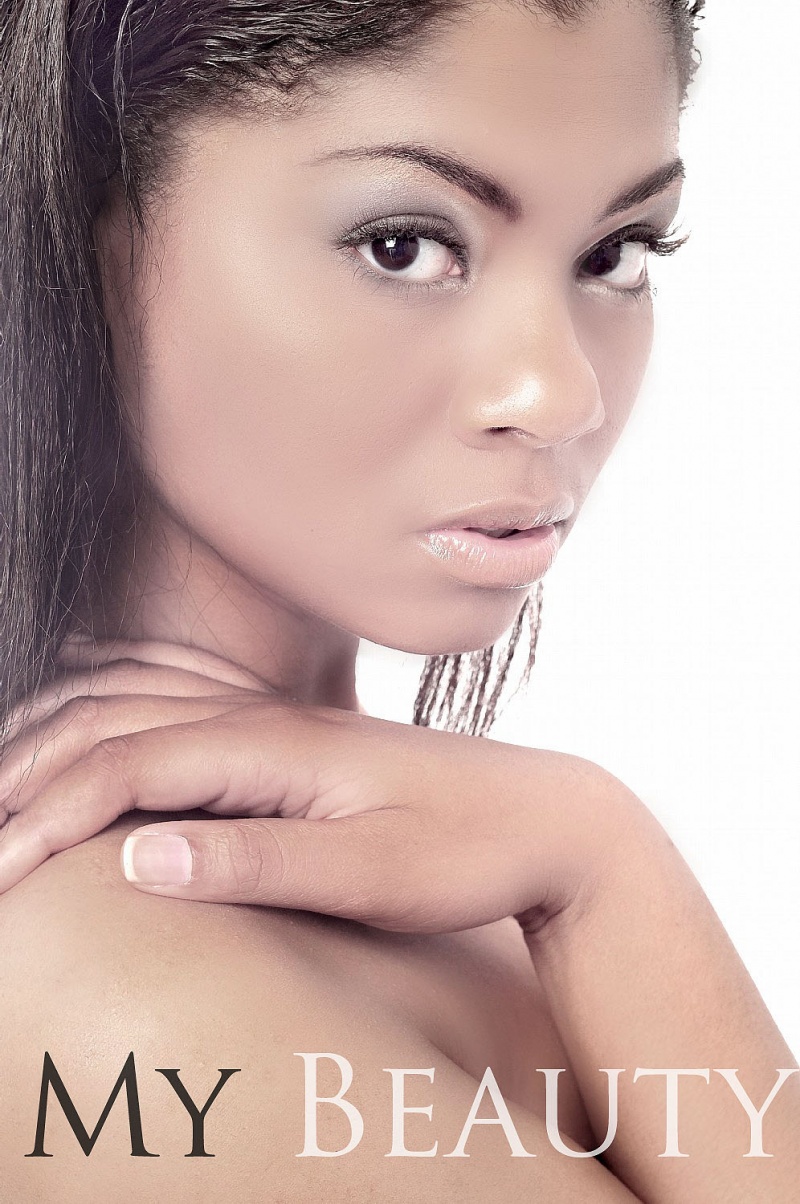 Female model photo shoot of JaeD Artistry by TrippWall by Lorenzo W