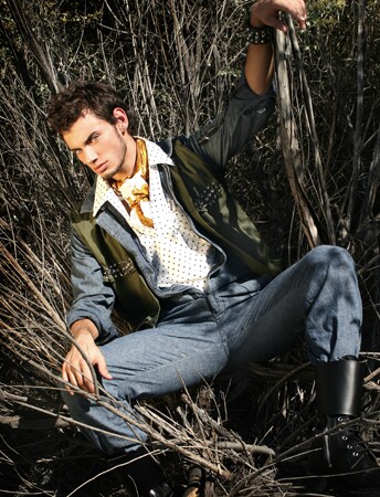 Male model photo shoot of Joey Lopez