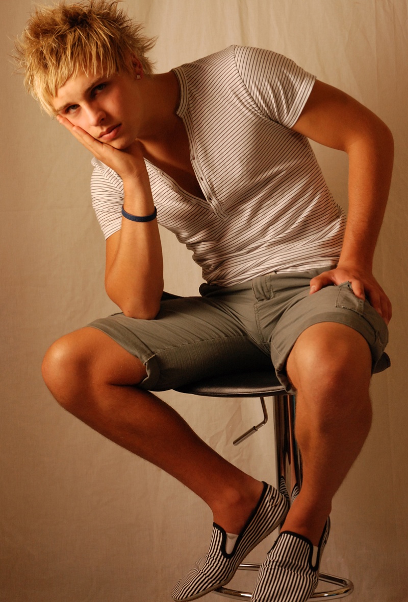 Male model photo shoot of Stewy01
