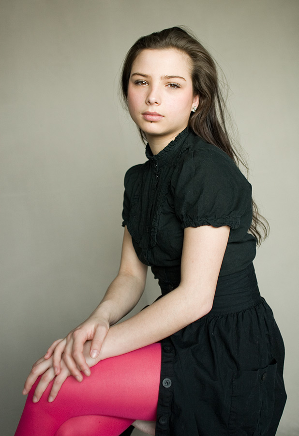 Female model photo shoot of Stephanie Soudad by rayphotography in Nijmegen