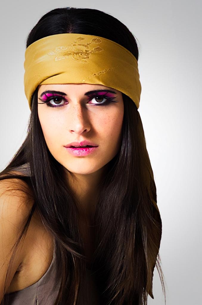 Female model photo shoot of Lisa W Make up in Munich/ Ger