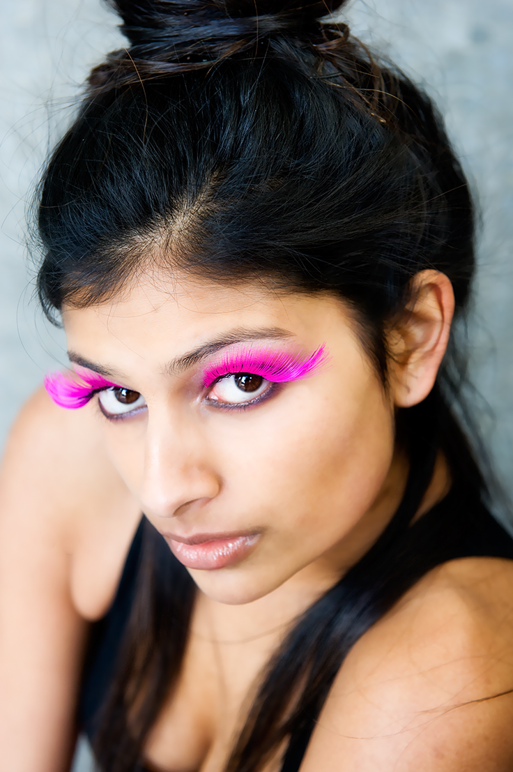 Female model photo shoot of roshna by Legendz in Embankment, makeup by Kat Sopuch