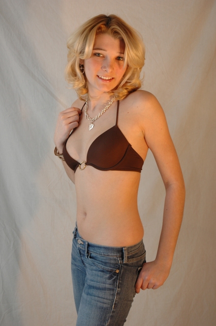 Female model photo shoot of Shae Frye in East Pertersburg, PA