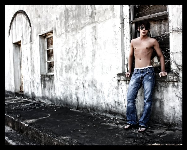 Male model photo shoot of DevinHarrison