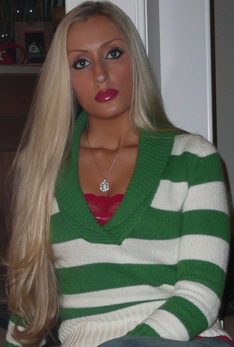 Female model photo shoot of Barbie Keleigh