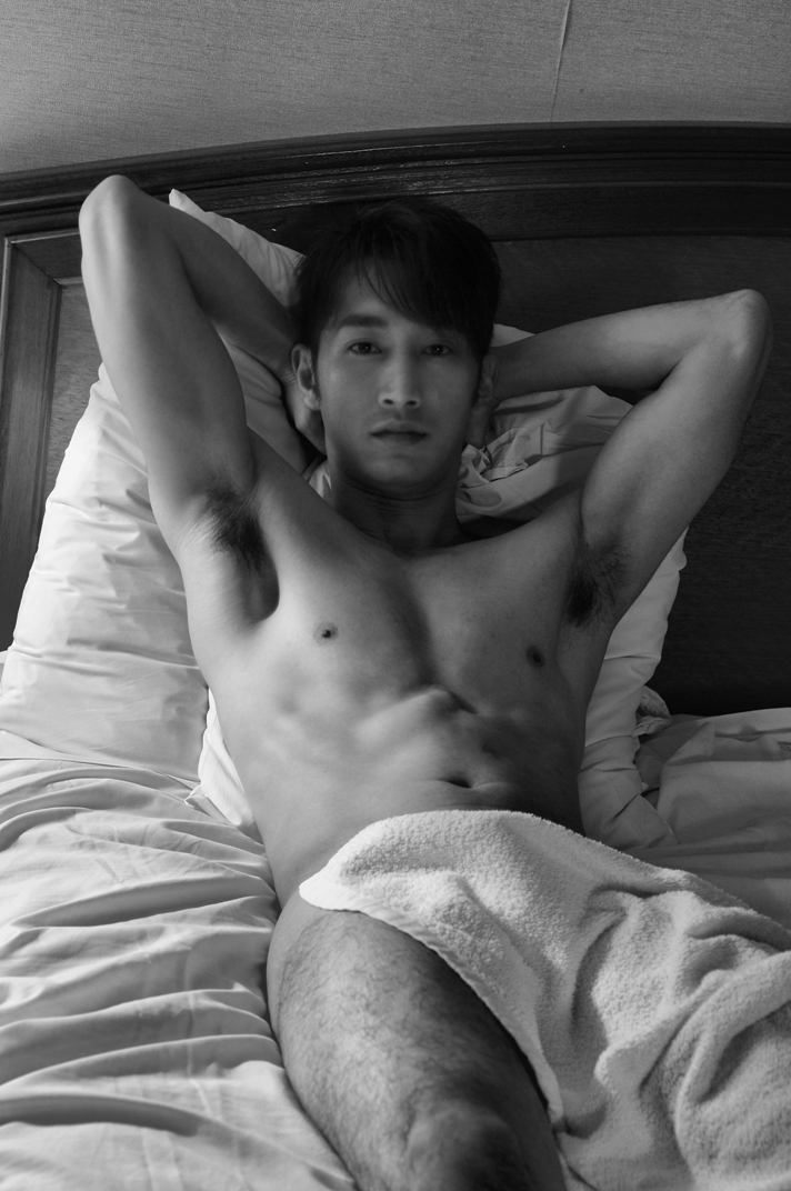Male model photo shoot of JoshuaChoo by Photo2034