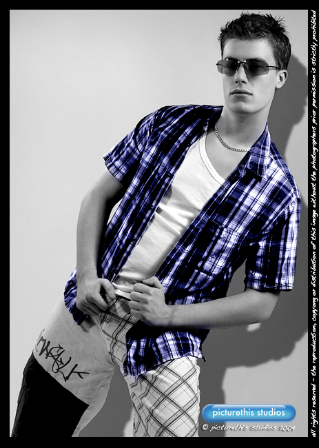 Male model photo shoot of Teo A