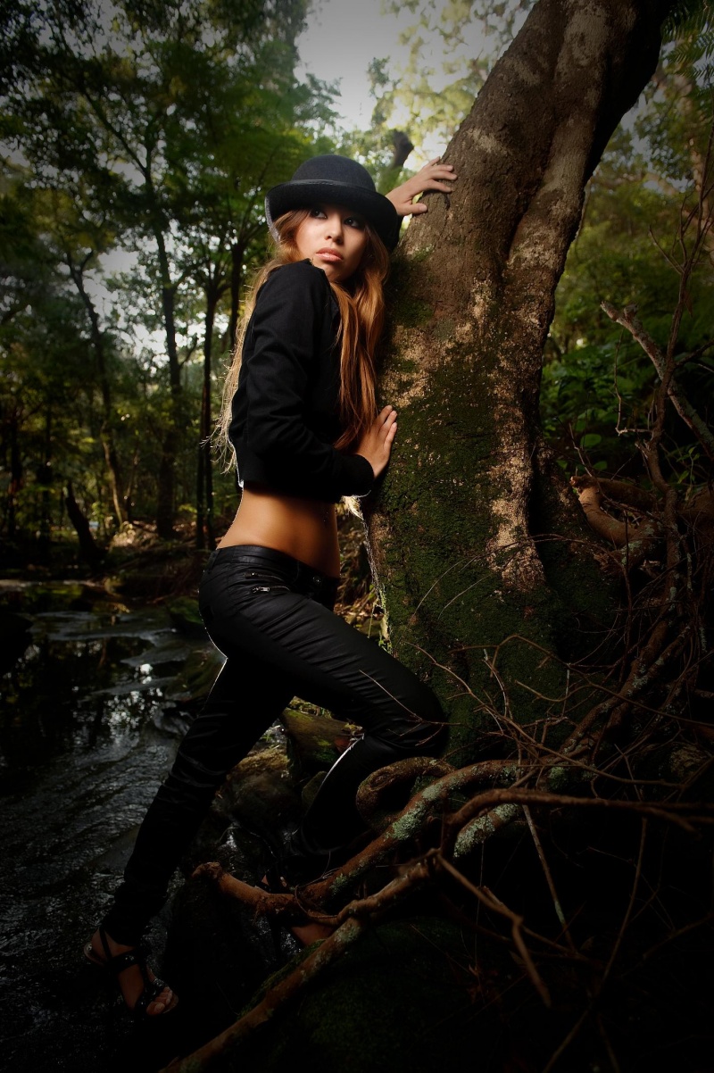 Female model photo shoot of Nay Davis by Nicolas Marino, makeup by natbiller