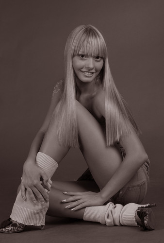 Female model photo shoot of Vitalinka