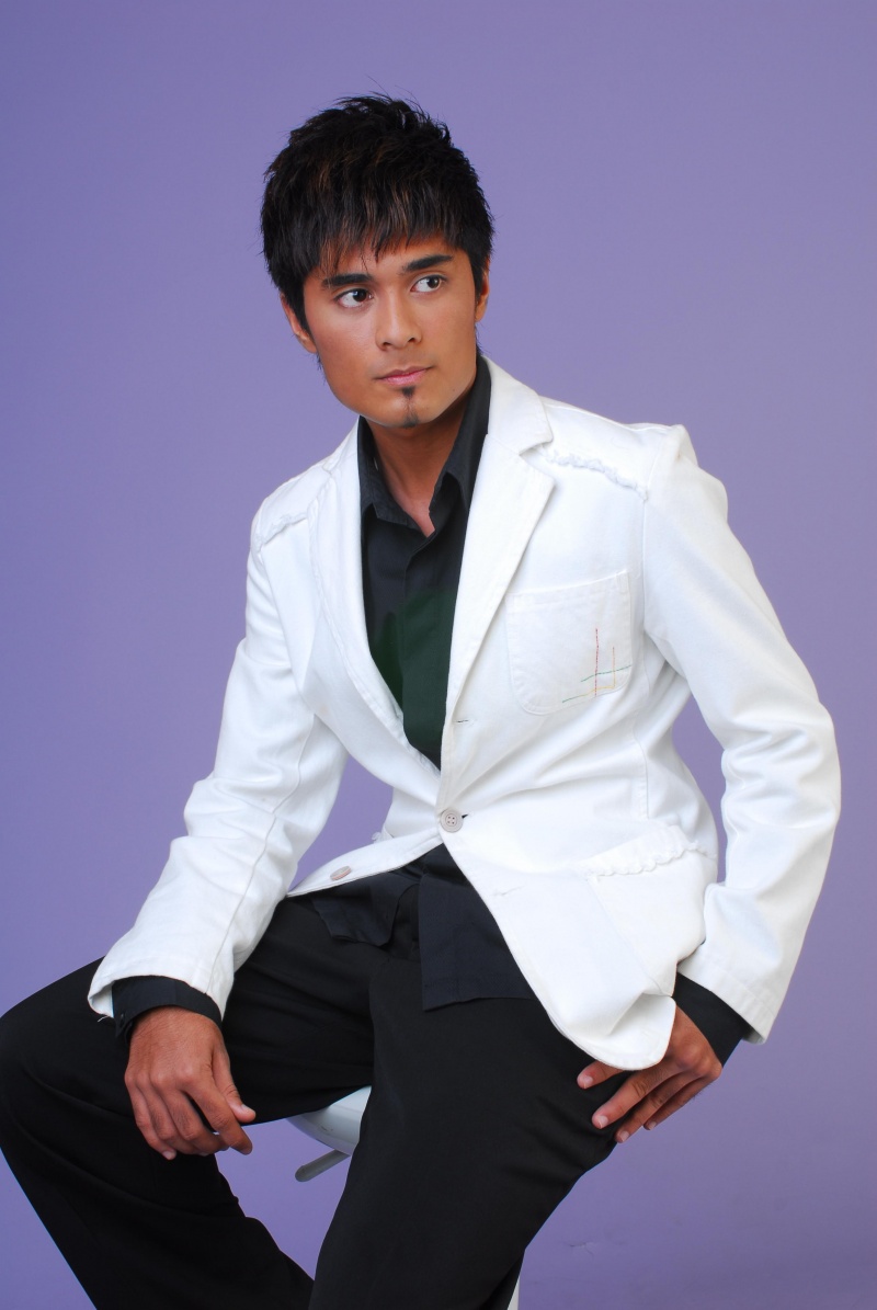 Male model photo shoot of Saiful Bahri