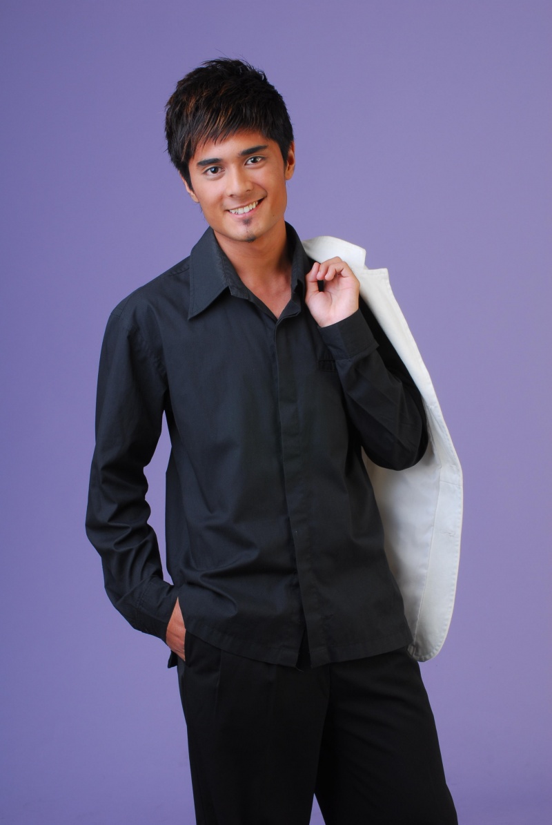 Male model photo shoot of Saiful Bahri