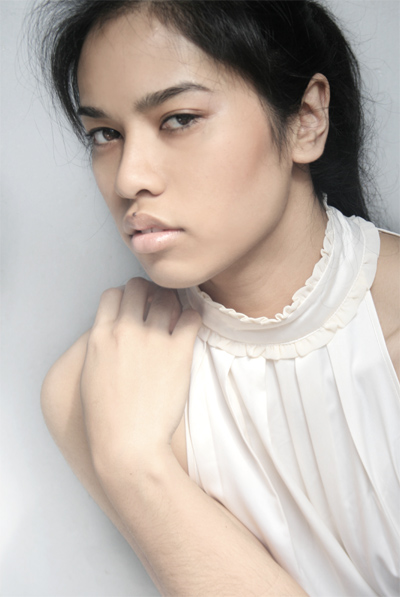Female model photo shoot of Naran