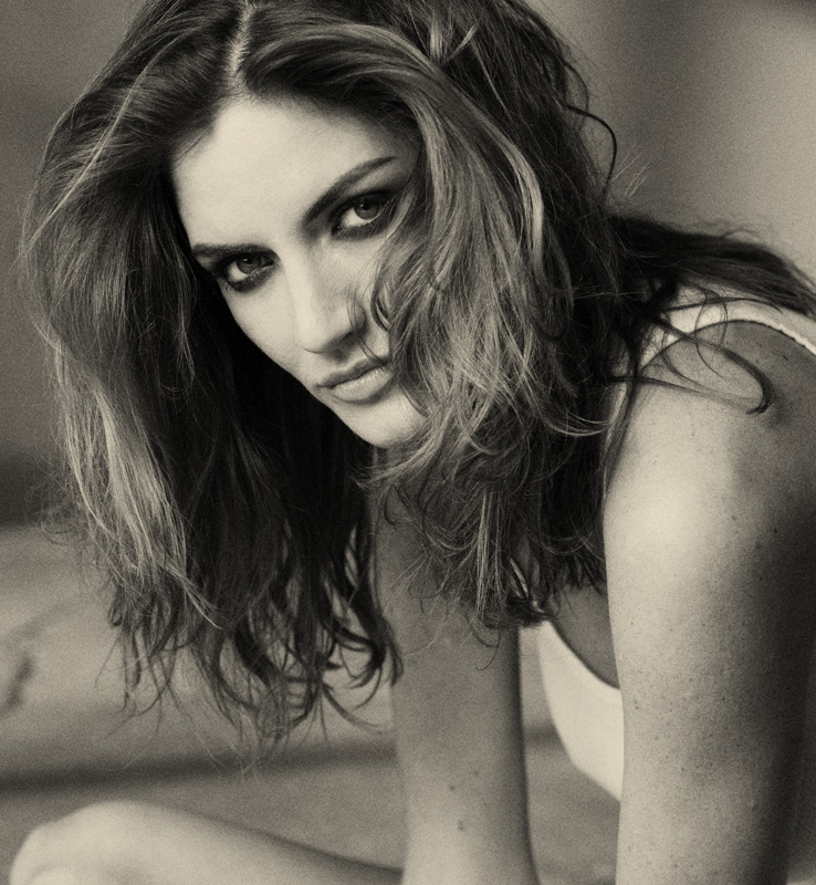 Female model photo shoot of Candice Cain